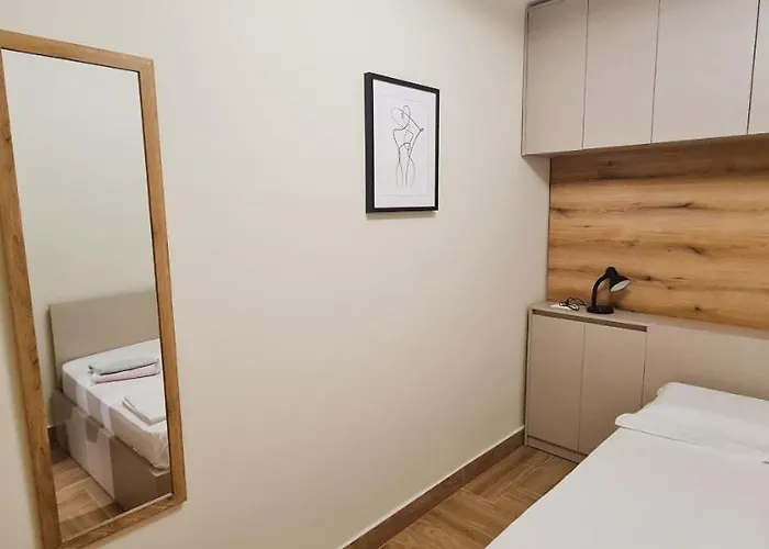 Lägenhet 2v1 - Center 4 Tirana